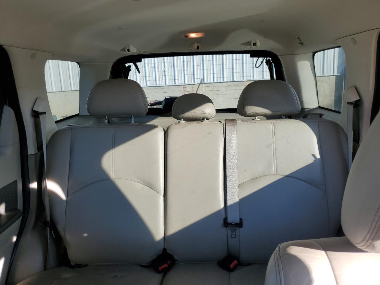 2009 Mercury Mariner - Image 10