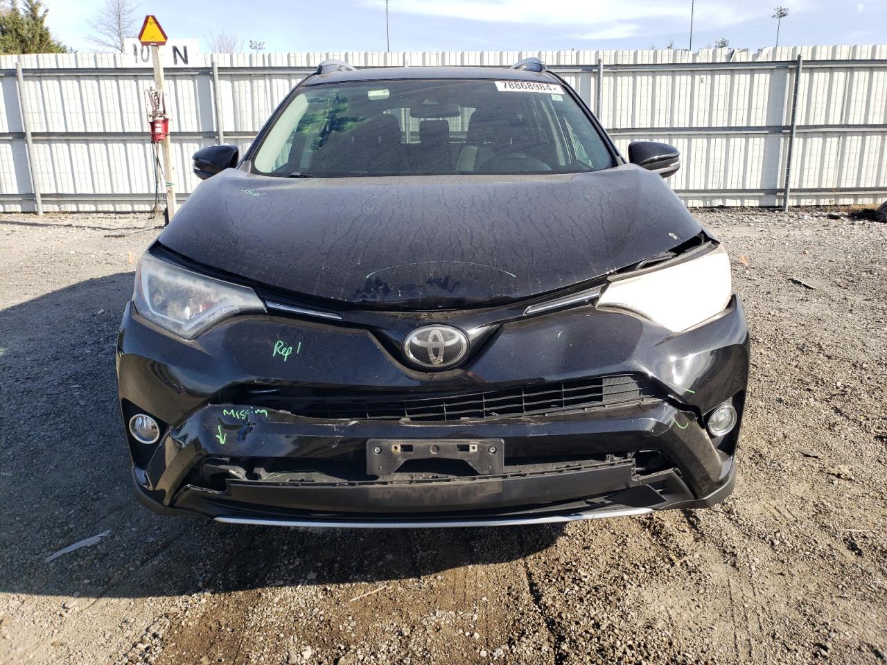 2018 Toyota RAV 4 - Image 5