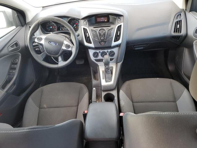 Sedans FORD FOCUS 2012 Silver