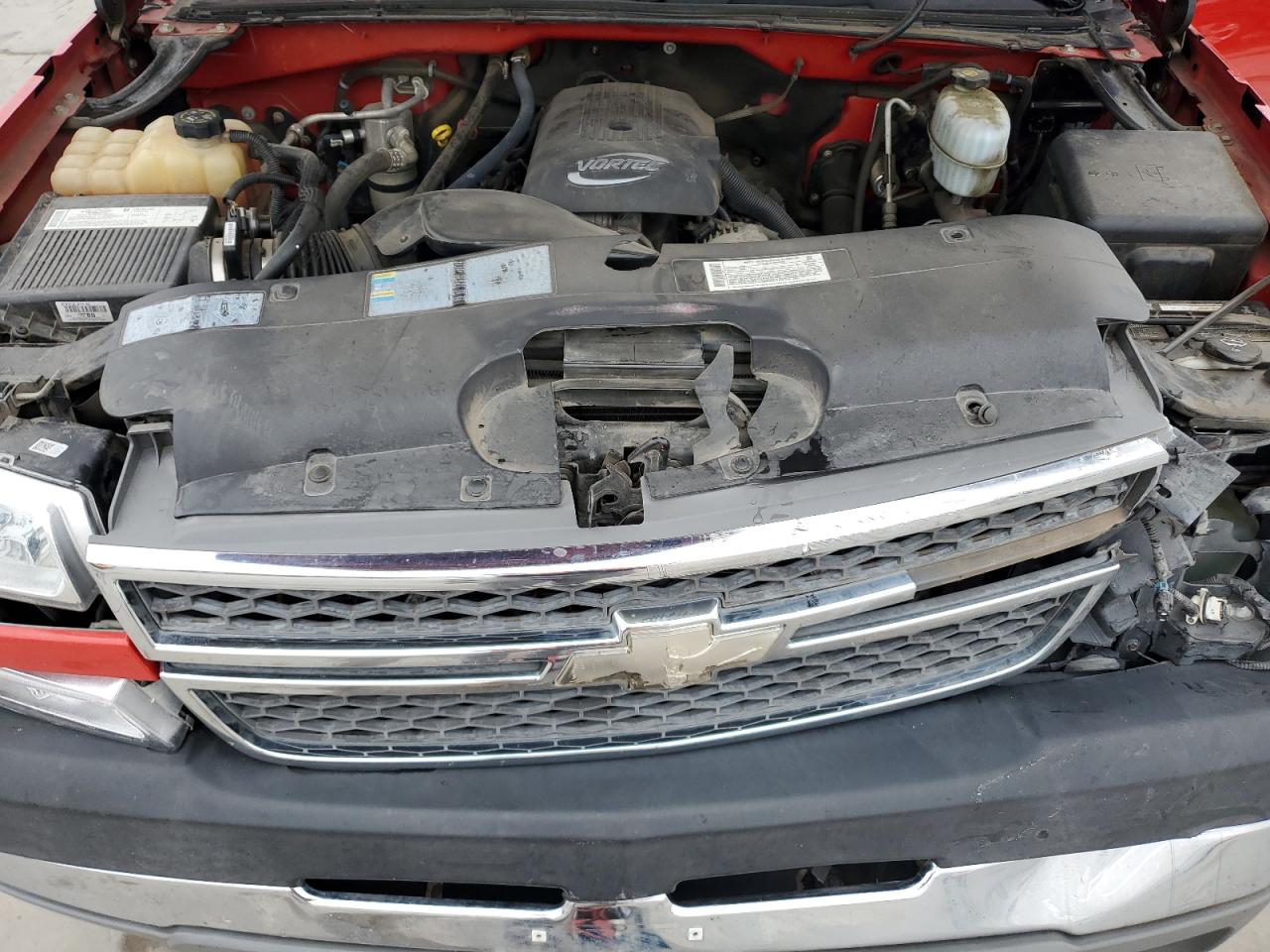 2005 Chevrolet Silverado - Image 11