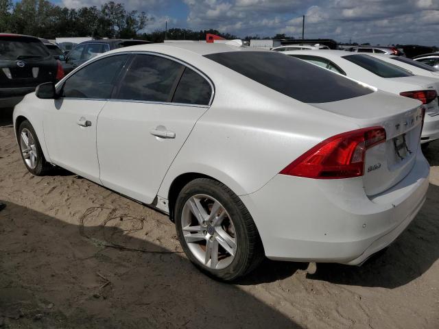  VOLVO S60 2015 Білий