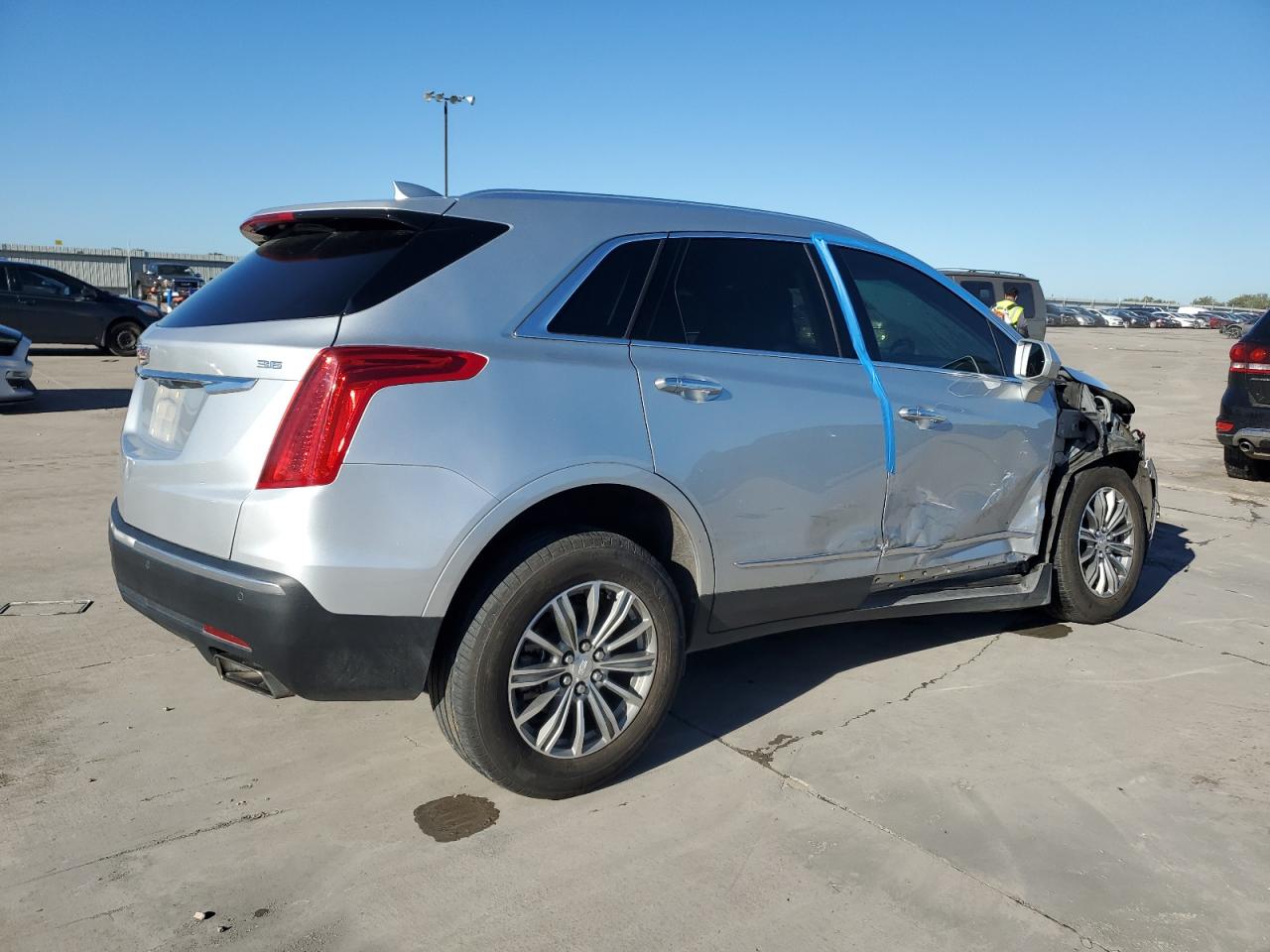 2017 Cadillac XT5 - Image 3