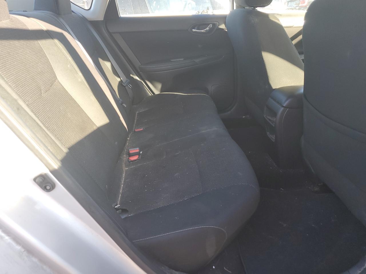 2019 Nissan Sentra - Image 10