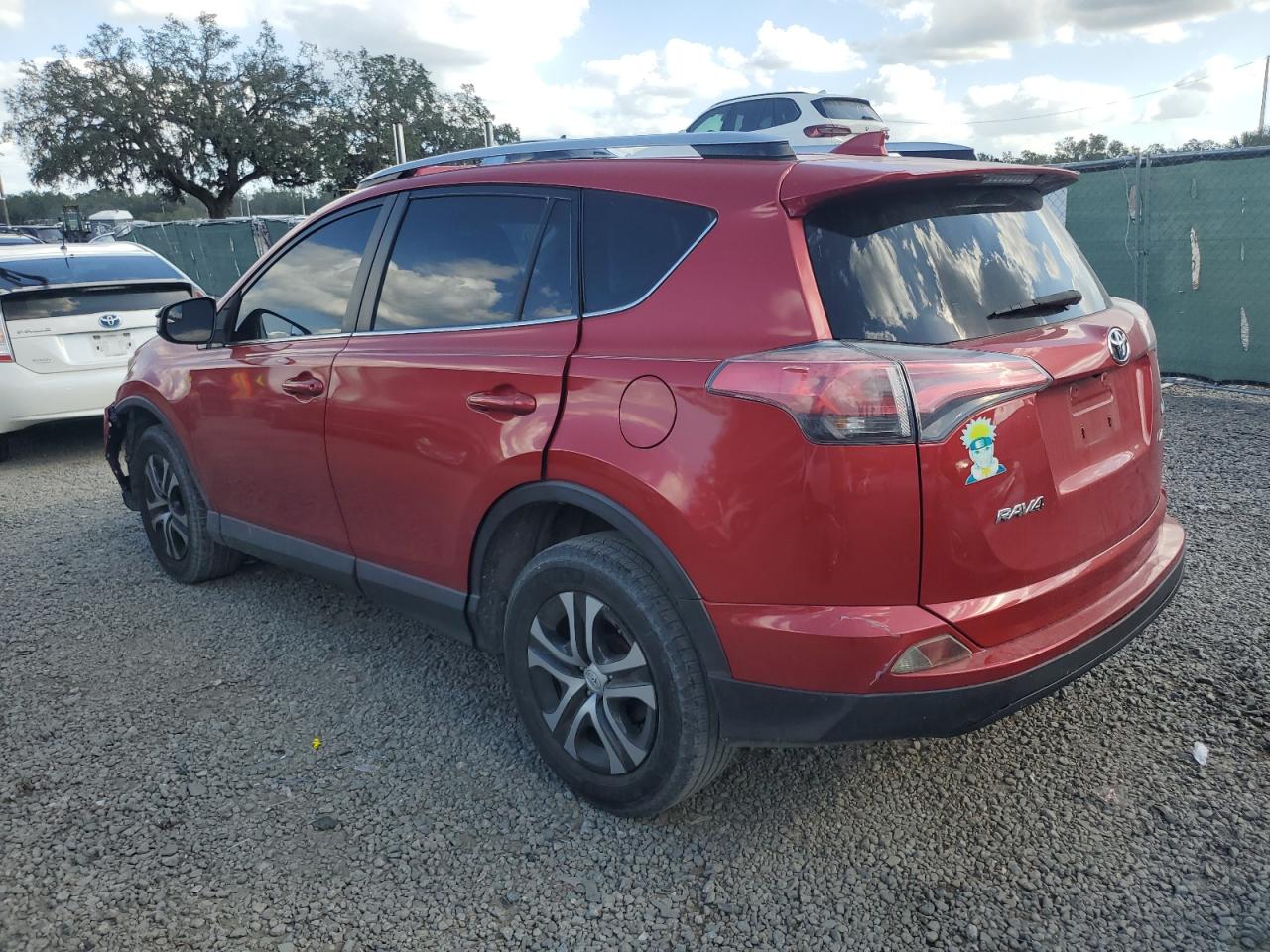 VIN JTMZFREV7HJ122830 2017 TOYOTA RAV4 no.2