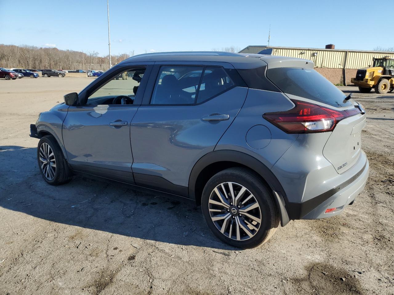 VIN 3N1CP5CV8ML562947 2021 NISSAN KICKS no.2