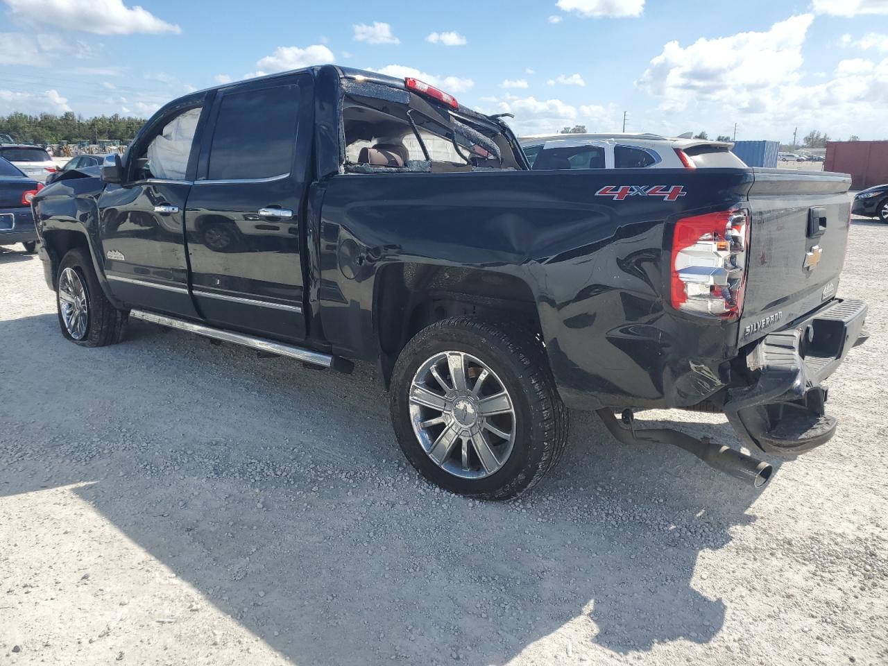 2015 Chevrolet Silverado - Image 2