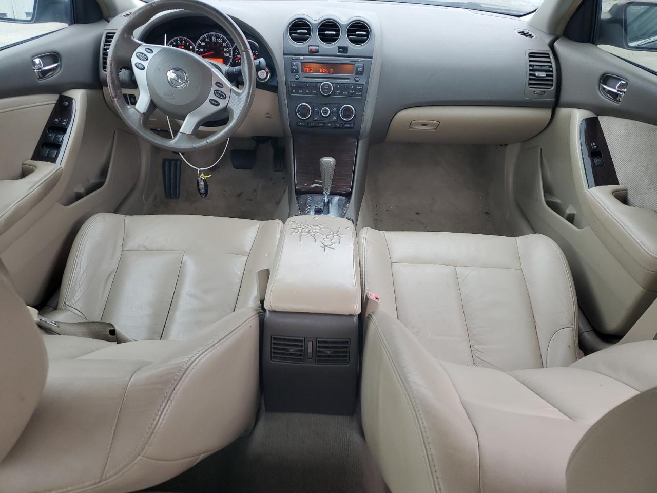 2011 Nissan Altima - Image 8
