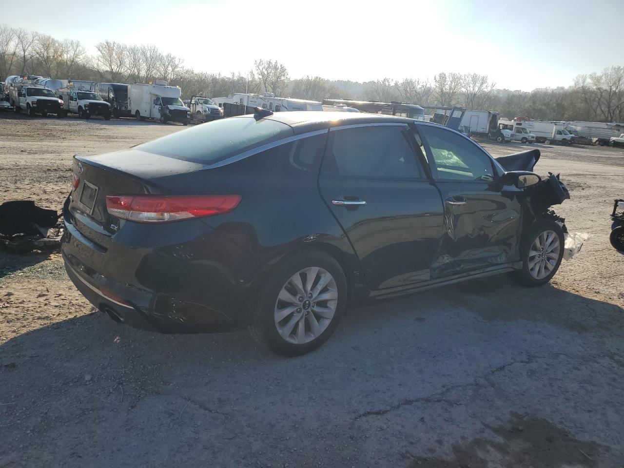 2017 Kia Optima - Image 3