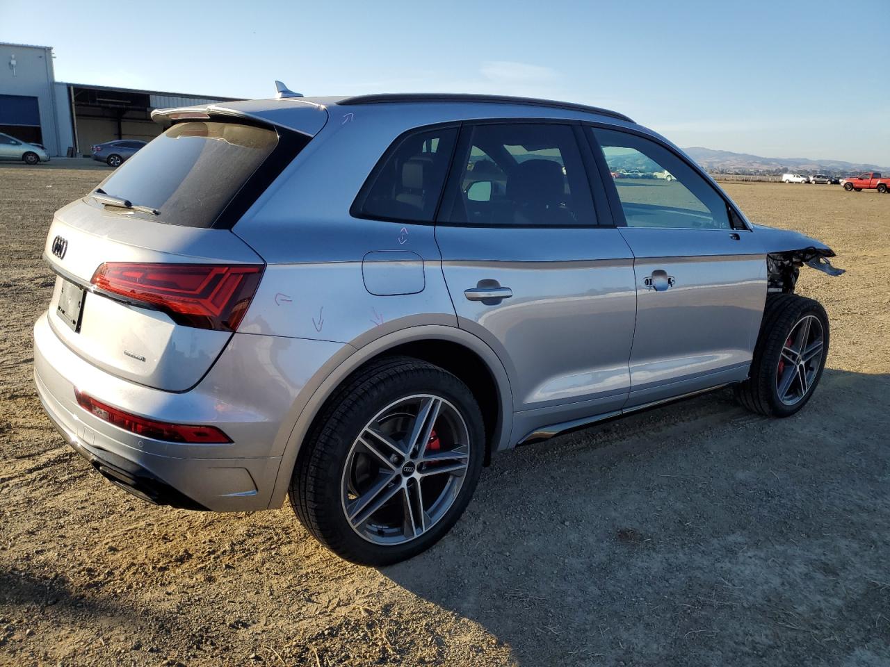 2024 Audi Q5 - Image 3
