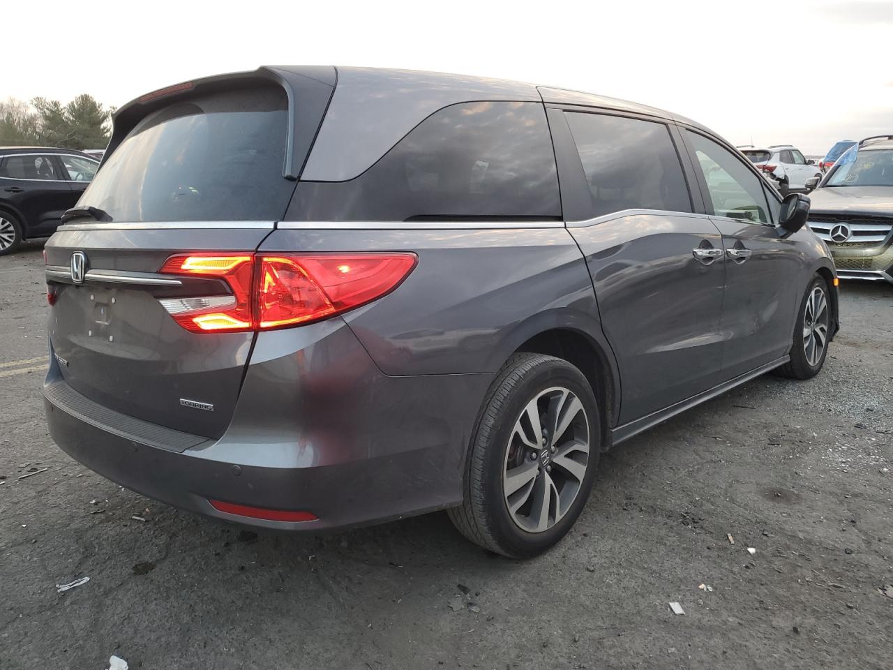 2024 Honda Odyssey - Image 3