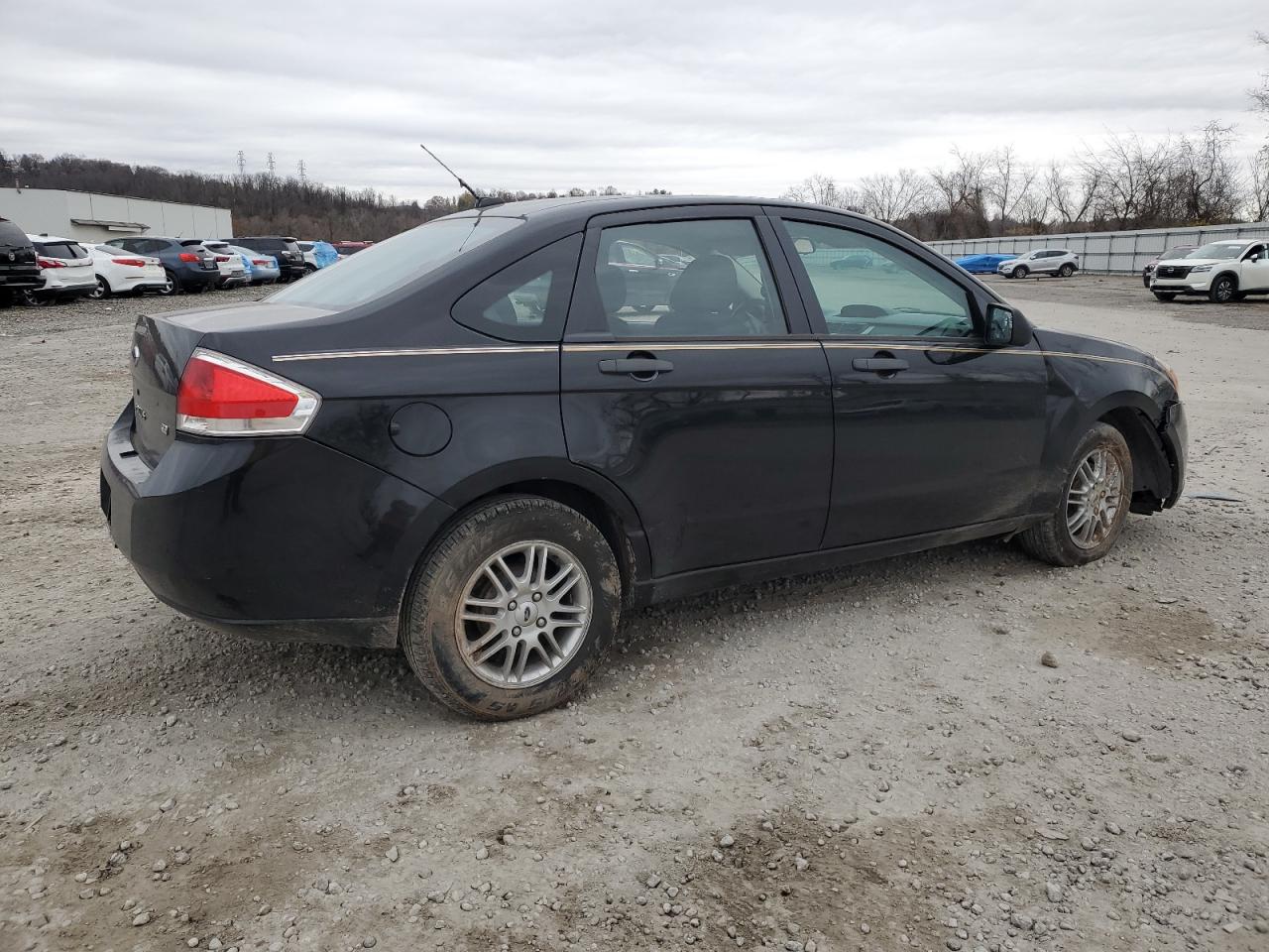 2009 Ford Focus - Image 3