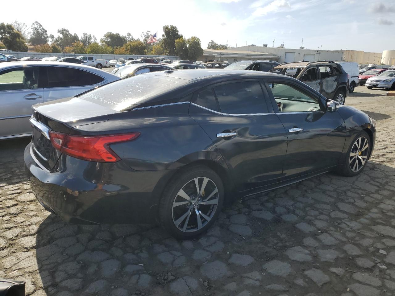 2017 Nissan Maxima - Image 3