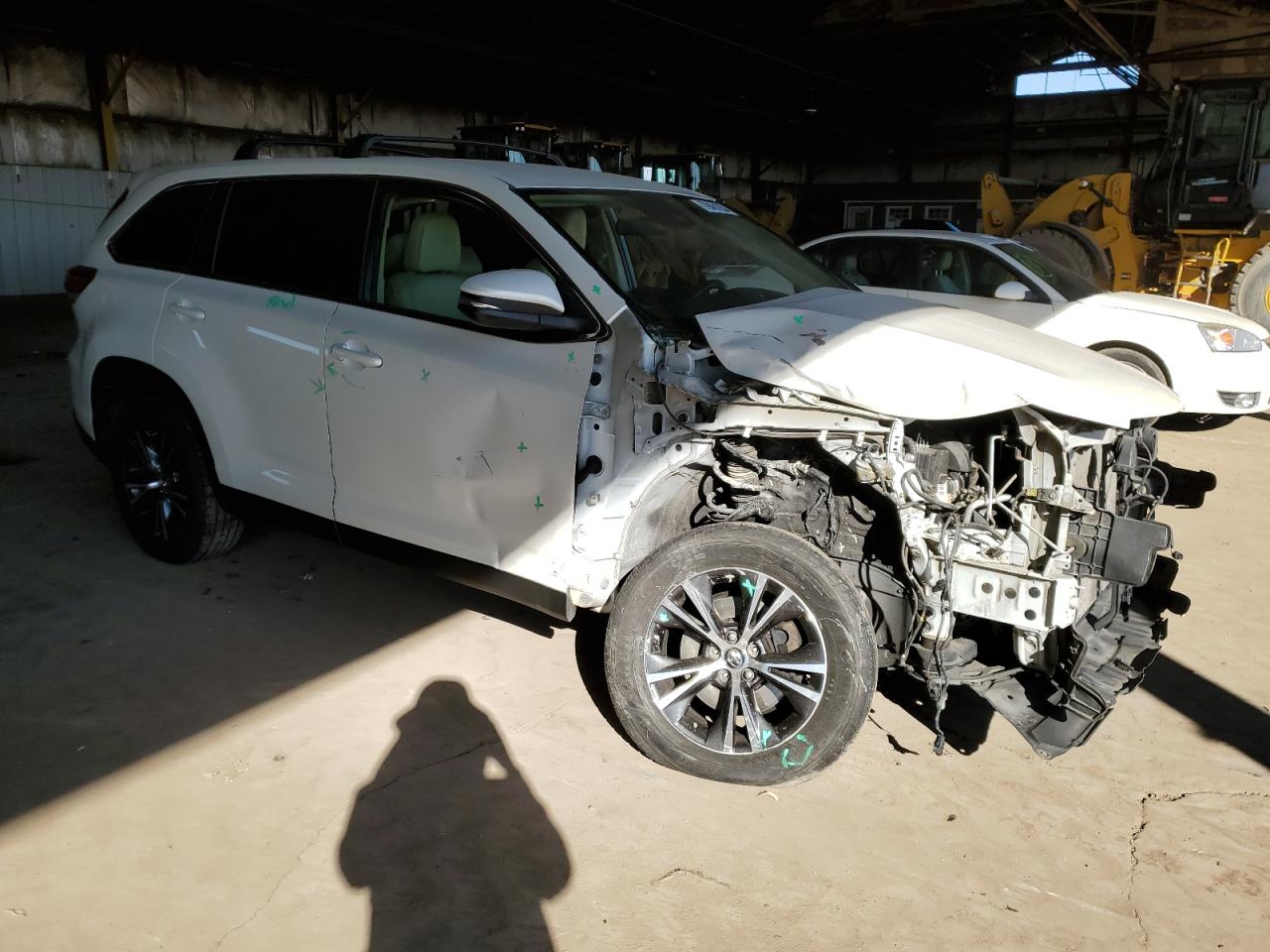 2019 Toyota Highlander - Image 4