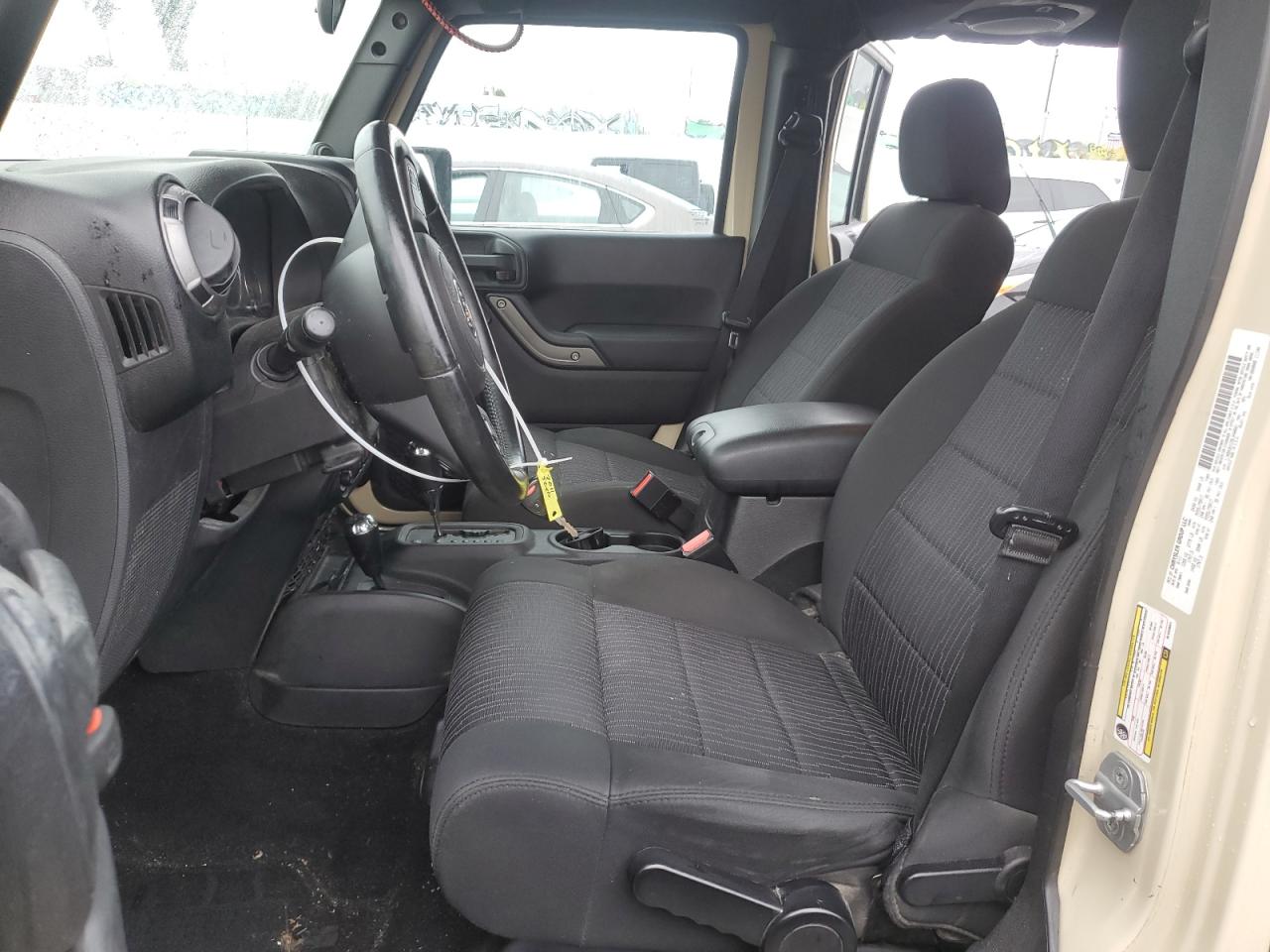 2011 Jeep Wrangler Unlimited Sport VIN: 1J4BA3H12BL640601 Lot: 82593914