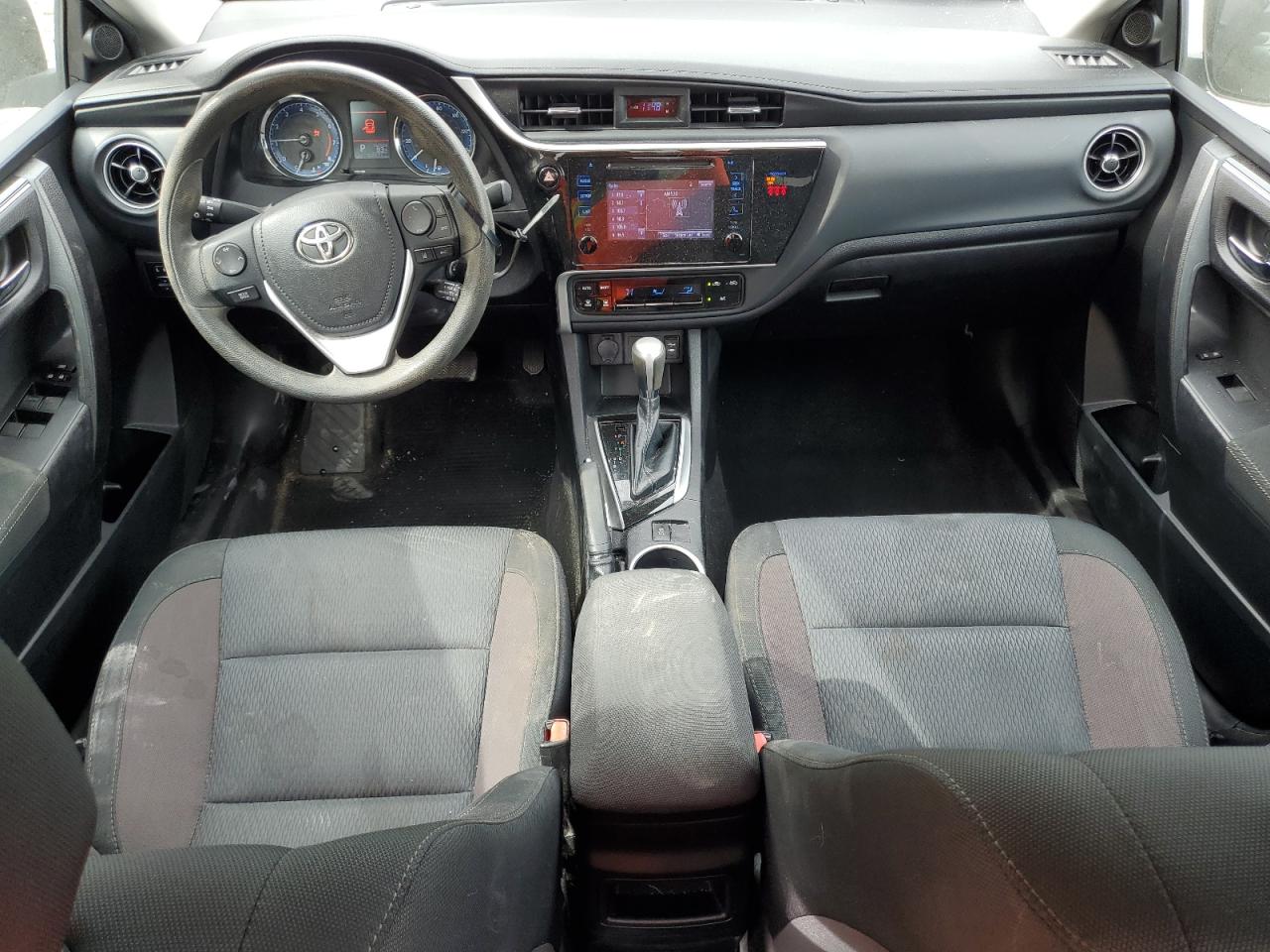 2019 Toyota Corolla L VIN: 2T1BURHE2KC209332 Lot: 81767984