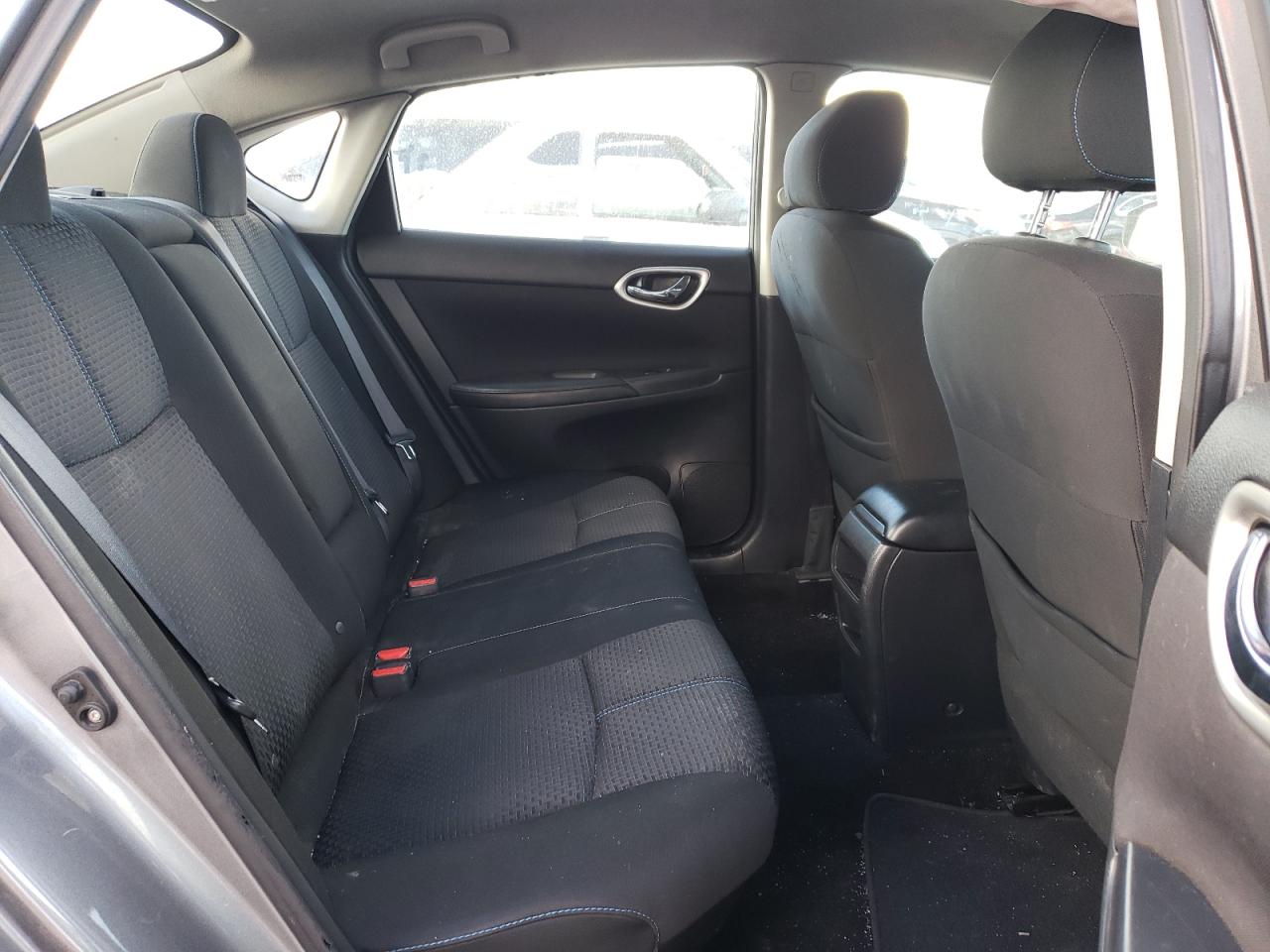 2016 Nissan Sentra - Image 10