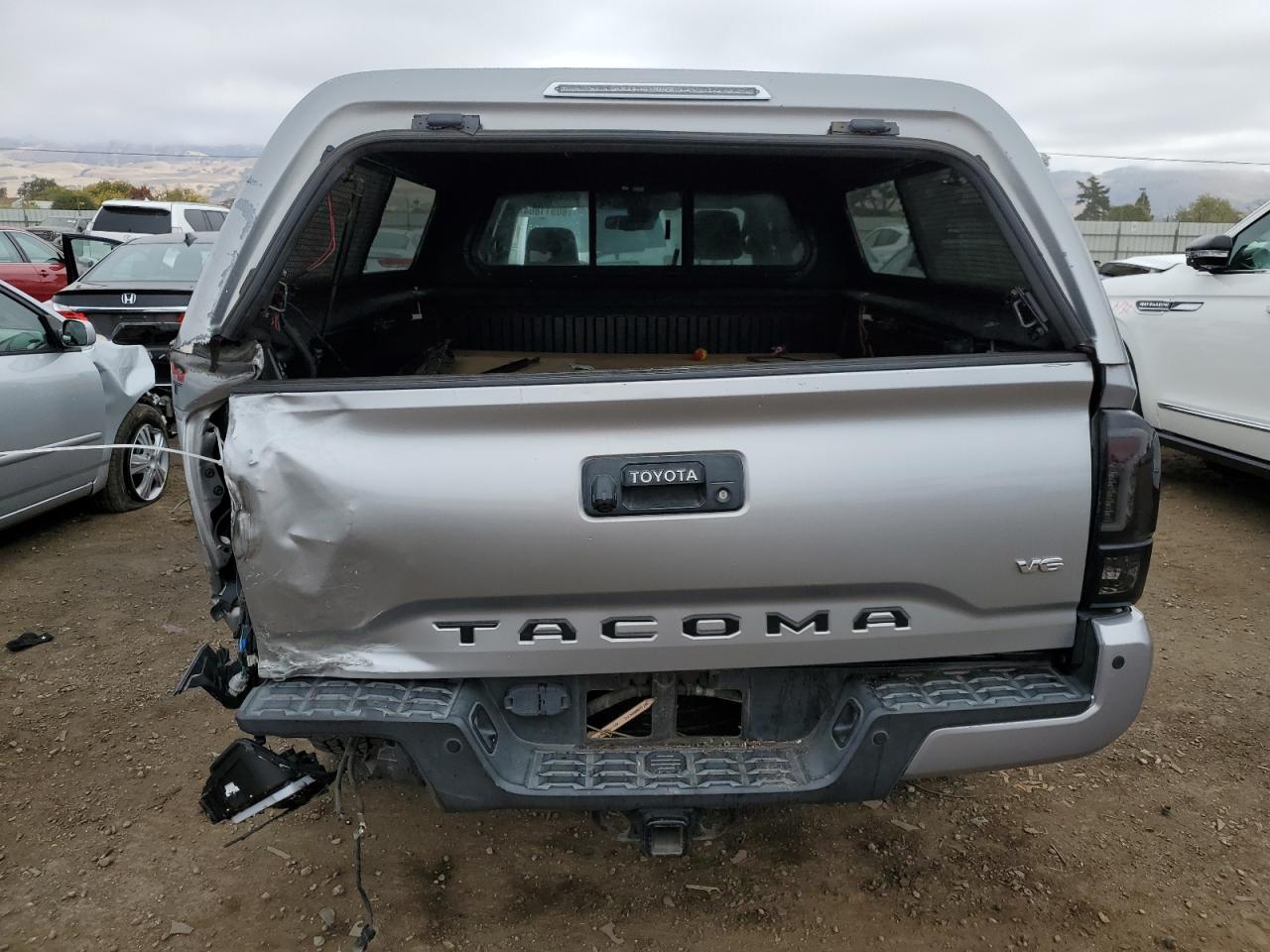 VIN 3TMDZ5BN8JM039933 2018 TOYOTA TACOMA no.6