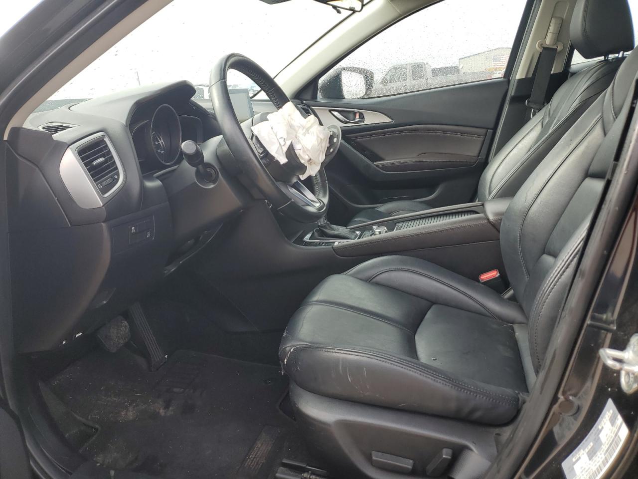 2018 Mazda 3 - Image 7
