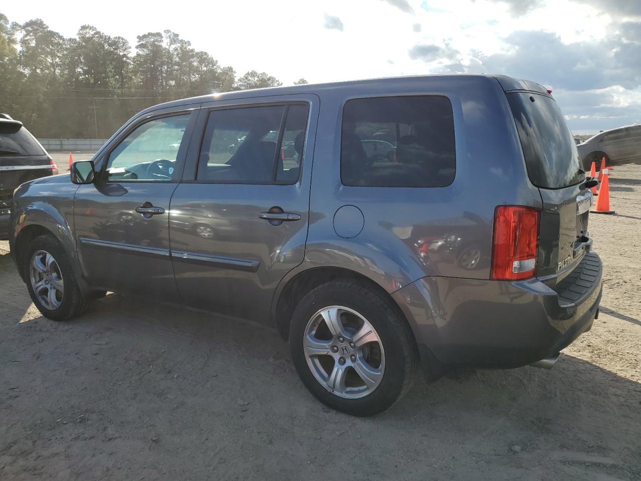 2014 Honda Pilot - Image 2