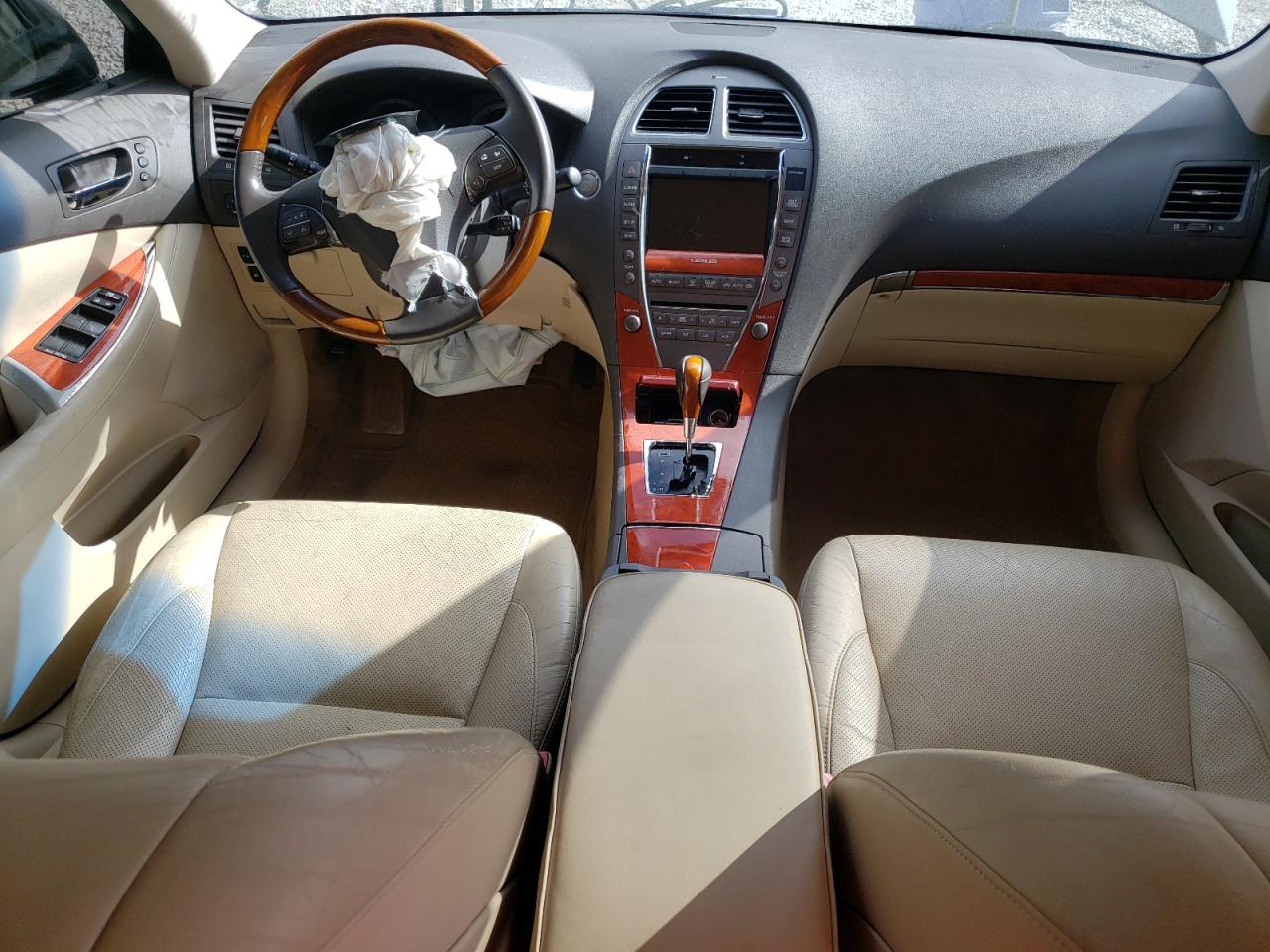 2010 Lexus ES - Image 8