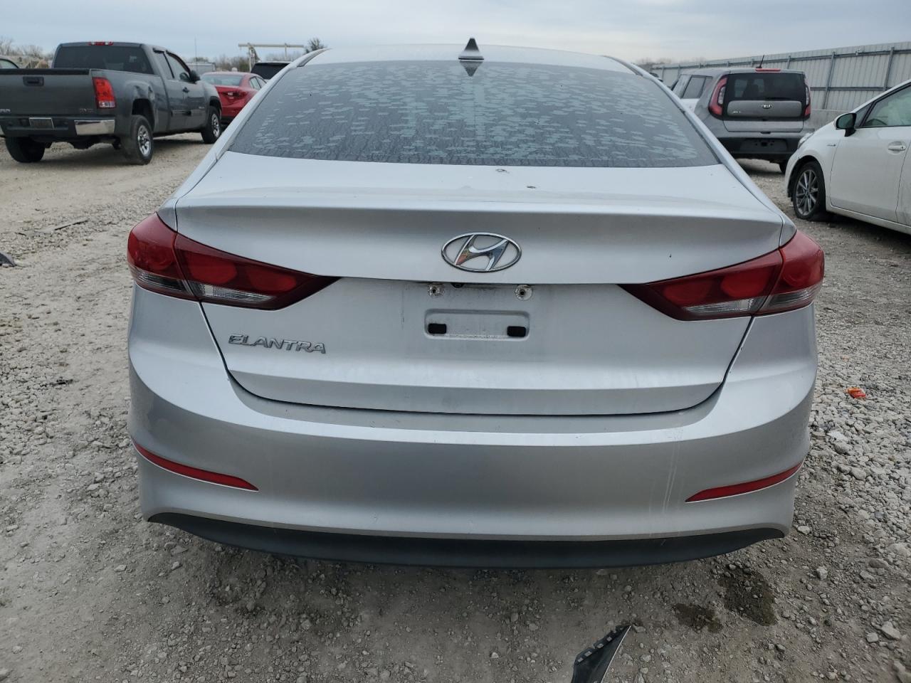 2017 Hyundai Elantra - Image 6