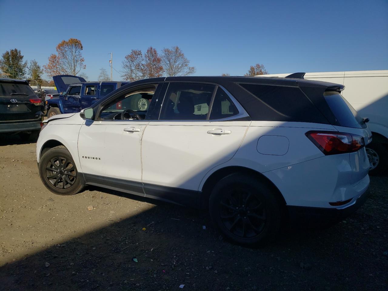 2019 Chevrolet Equinox - Image 2