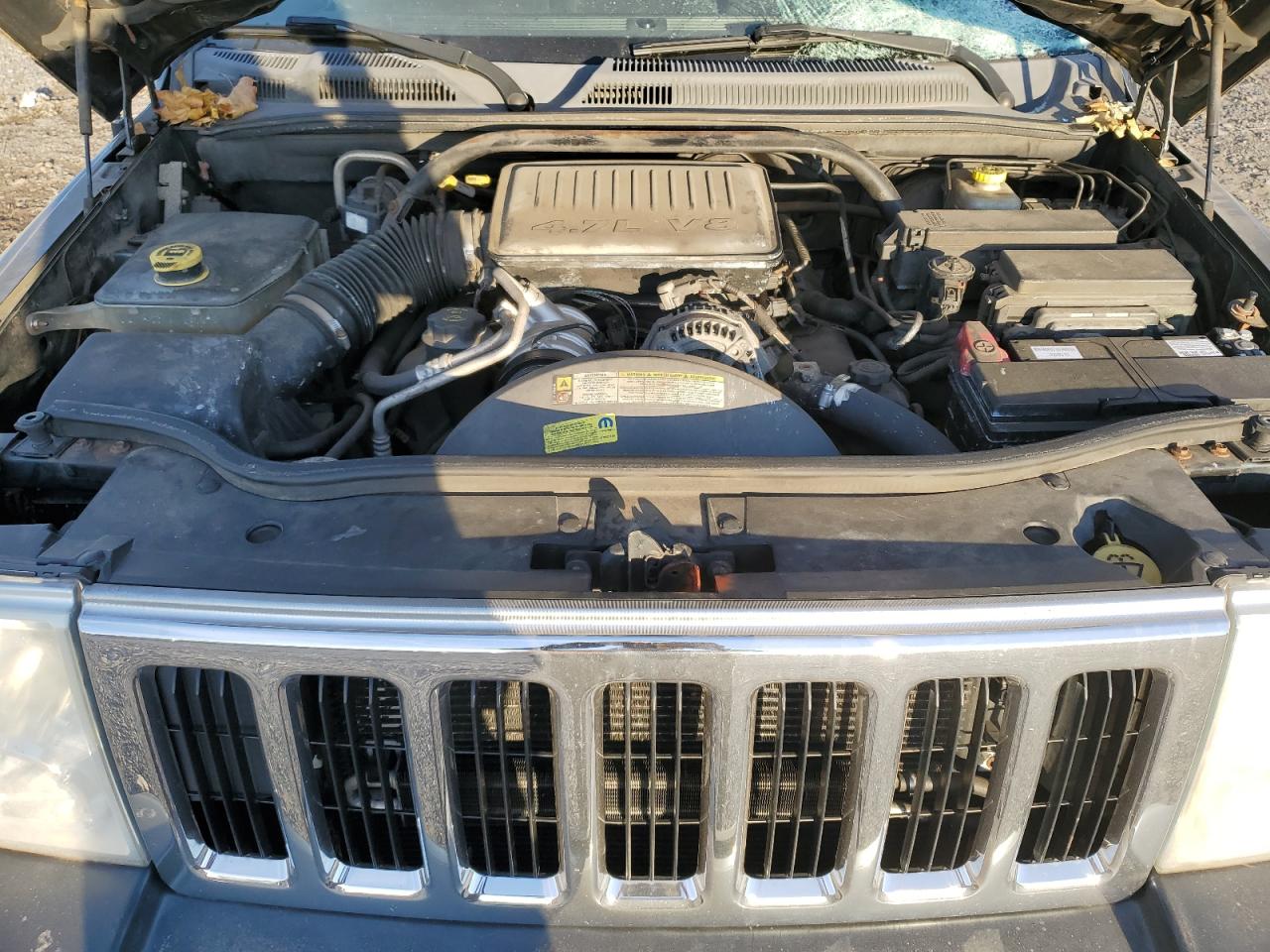 2007 Jeep Commander - Image 11