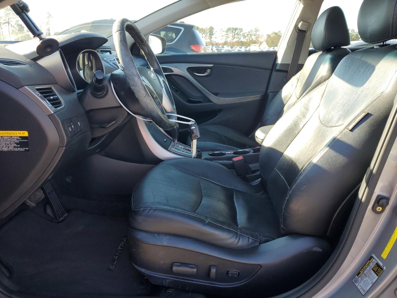 2013 Hyundai Elantra - Image 7
