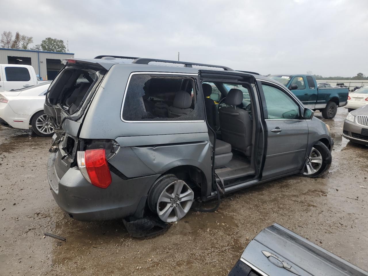 2009 Honda Odyssey - Image 3