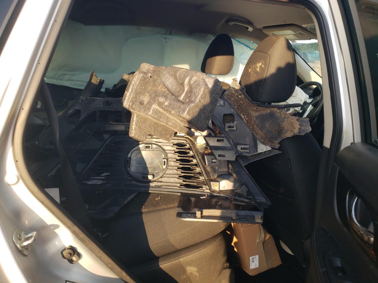 2019 Nissan Rogue - Image 10
