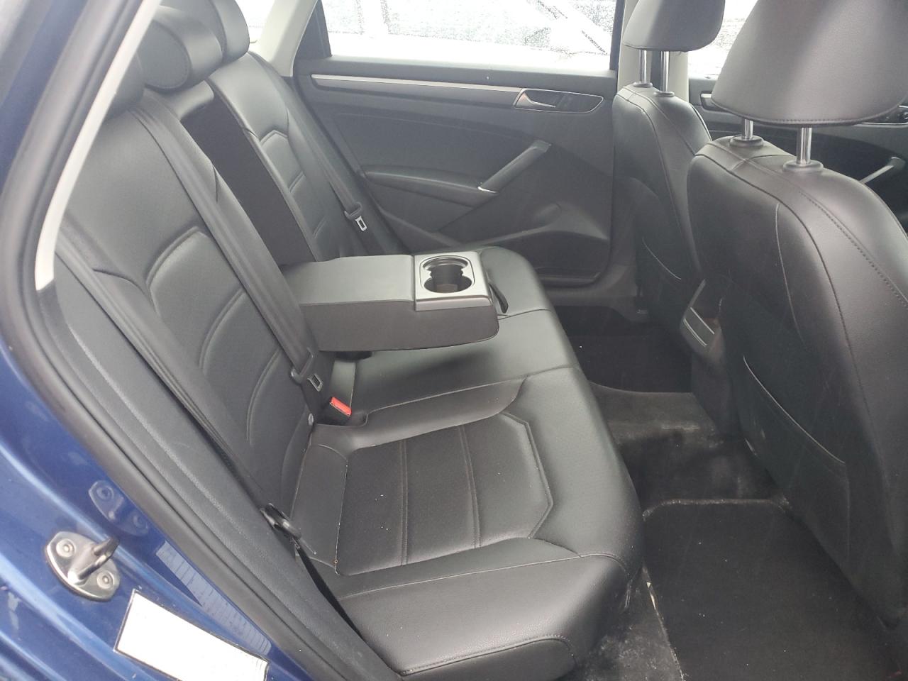 2017 Volkswagen Passat R-Line VIN: 1VWDT7A36HC056879 Lot: 81294664