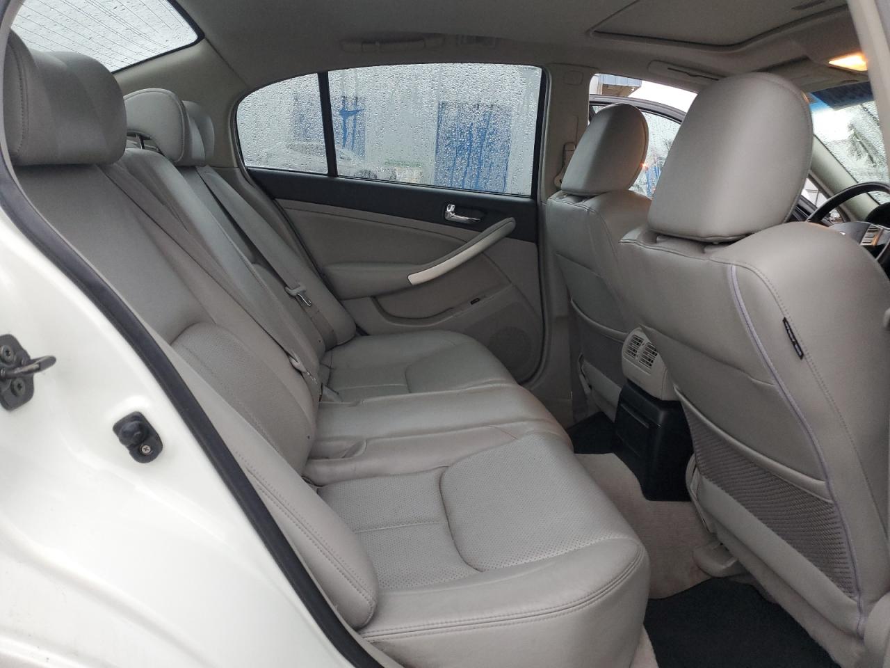 2005 Infiniti G - Image 10