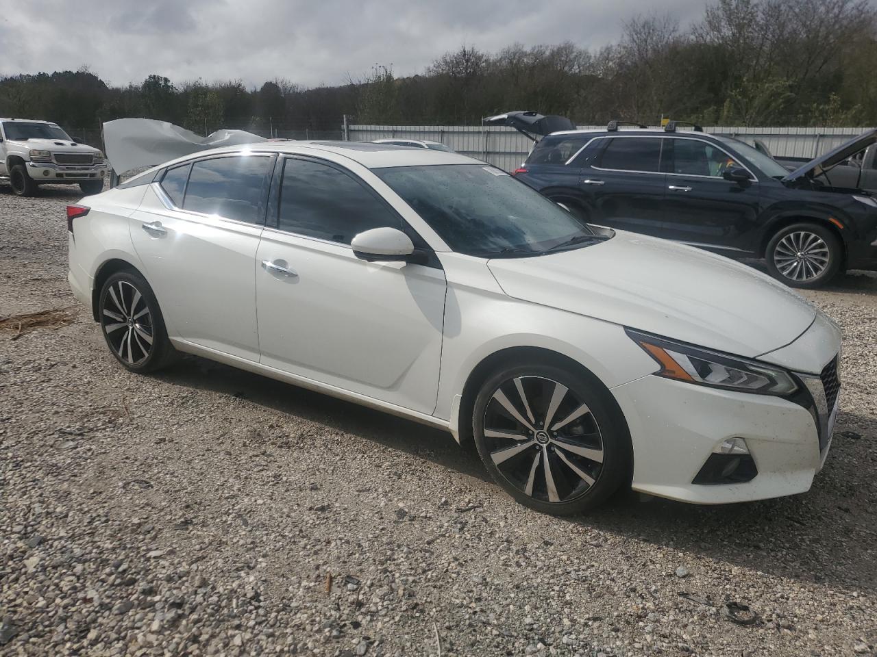 2021 Nissan Altima - Image 4