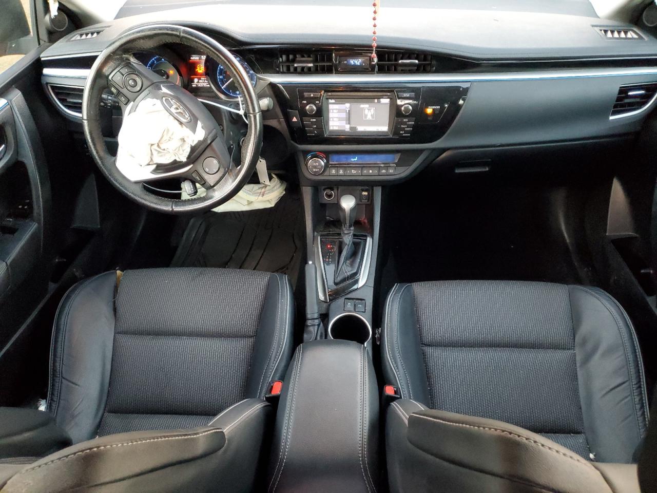 2015 Toyota Corolla - Image 8