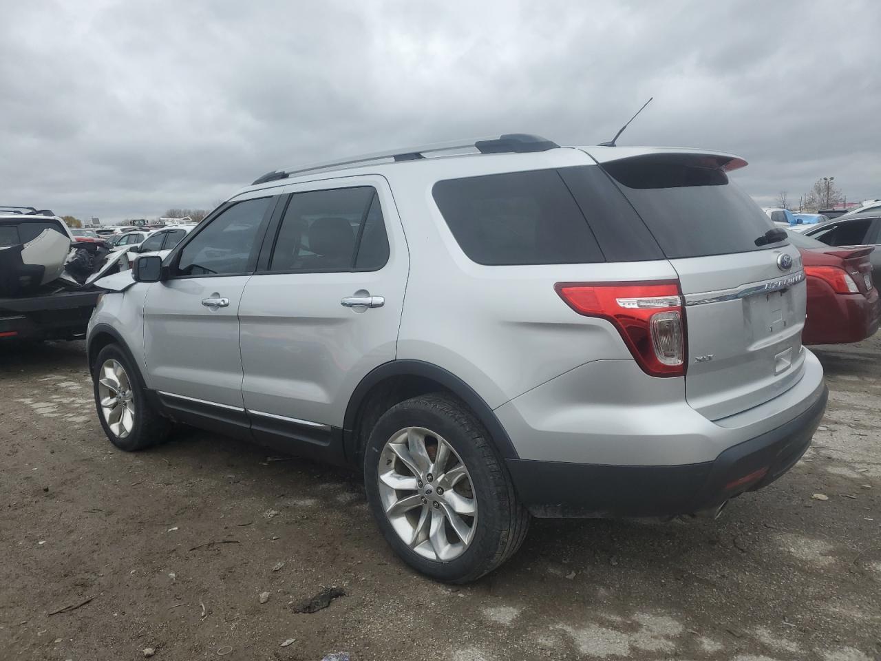 2013 Ford Explorer - Image 2