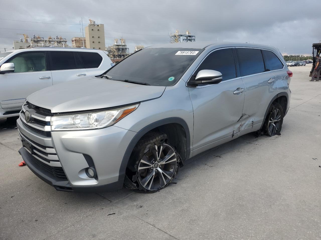 5TDZZRFH9HS198231 TOYOTA HIGHLANDER Photo 1