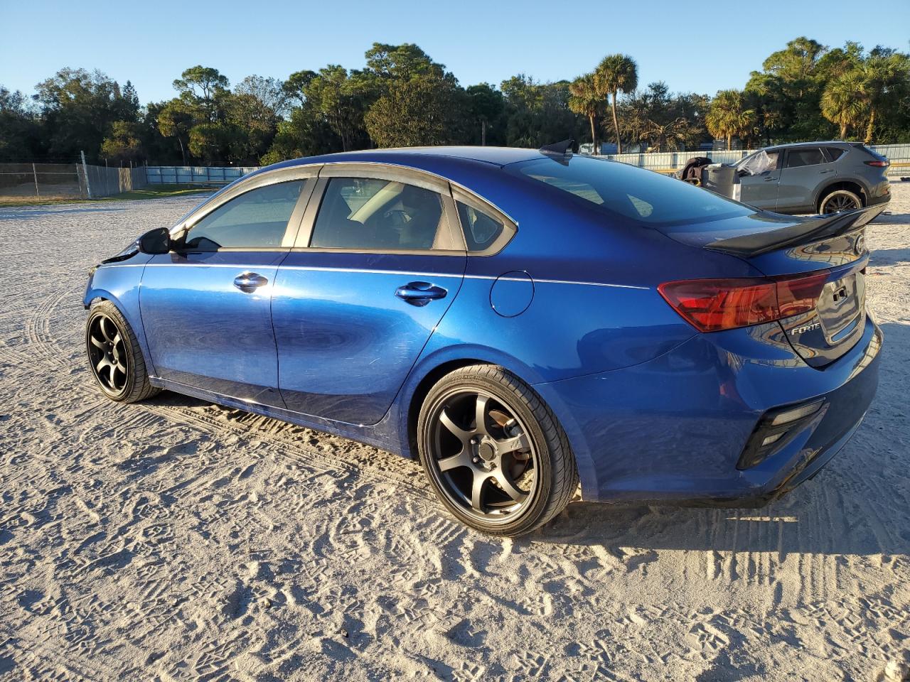 2021 Kia Forte - Image 2