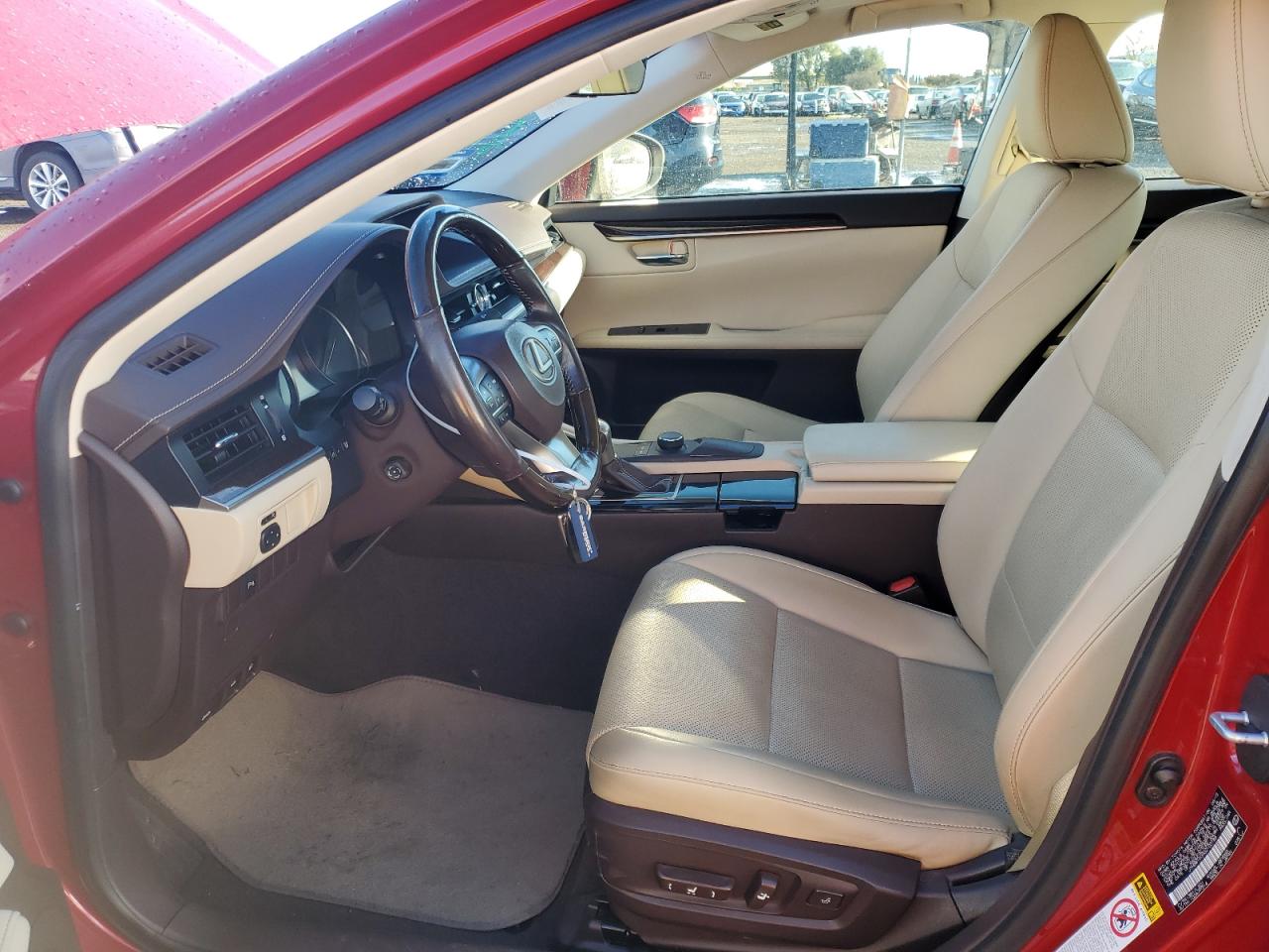 2016 Lexus ES - Image 7