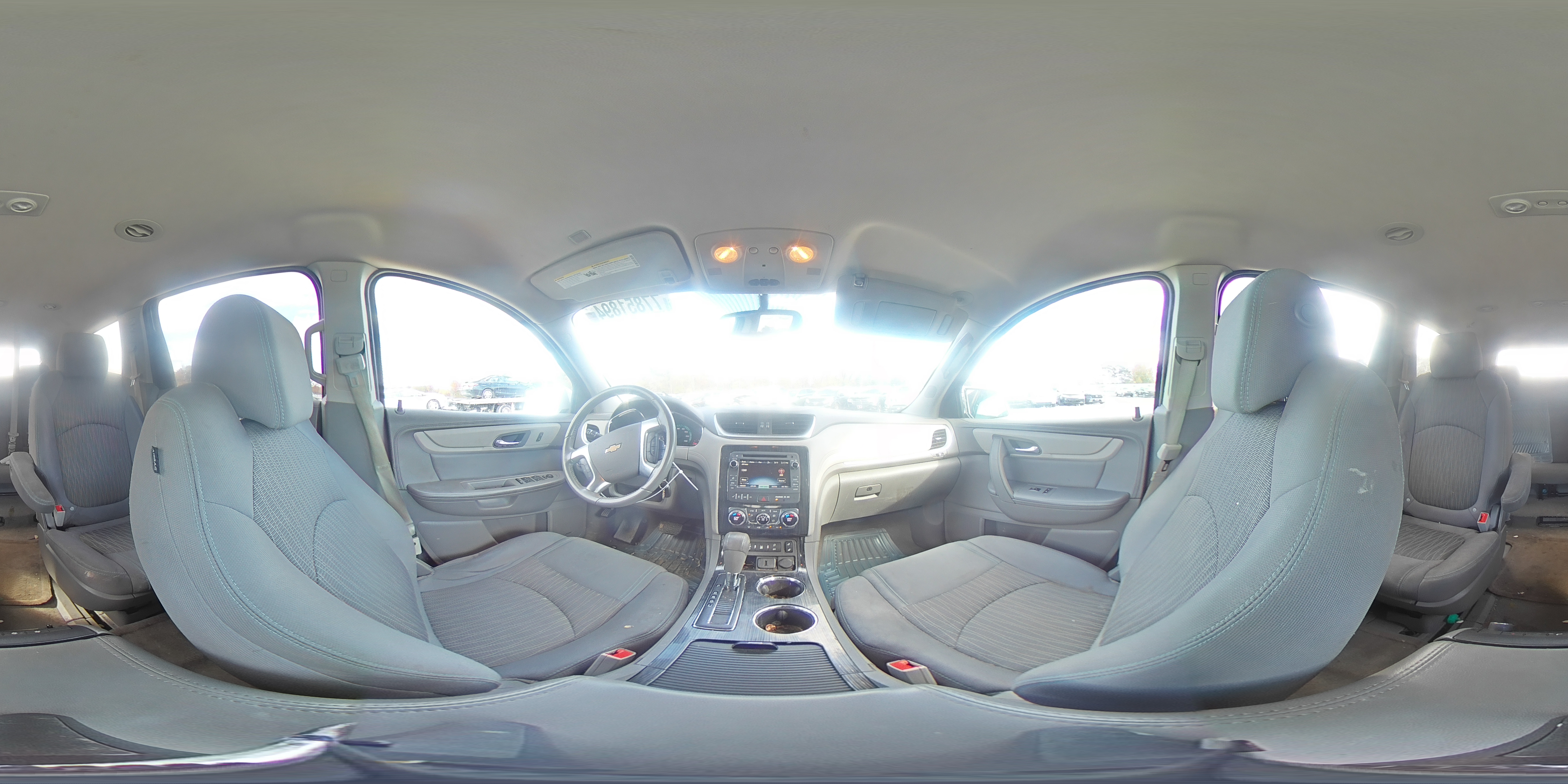 2016 Chevrolet Traverse - Image 14