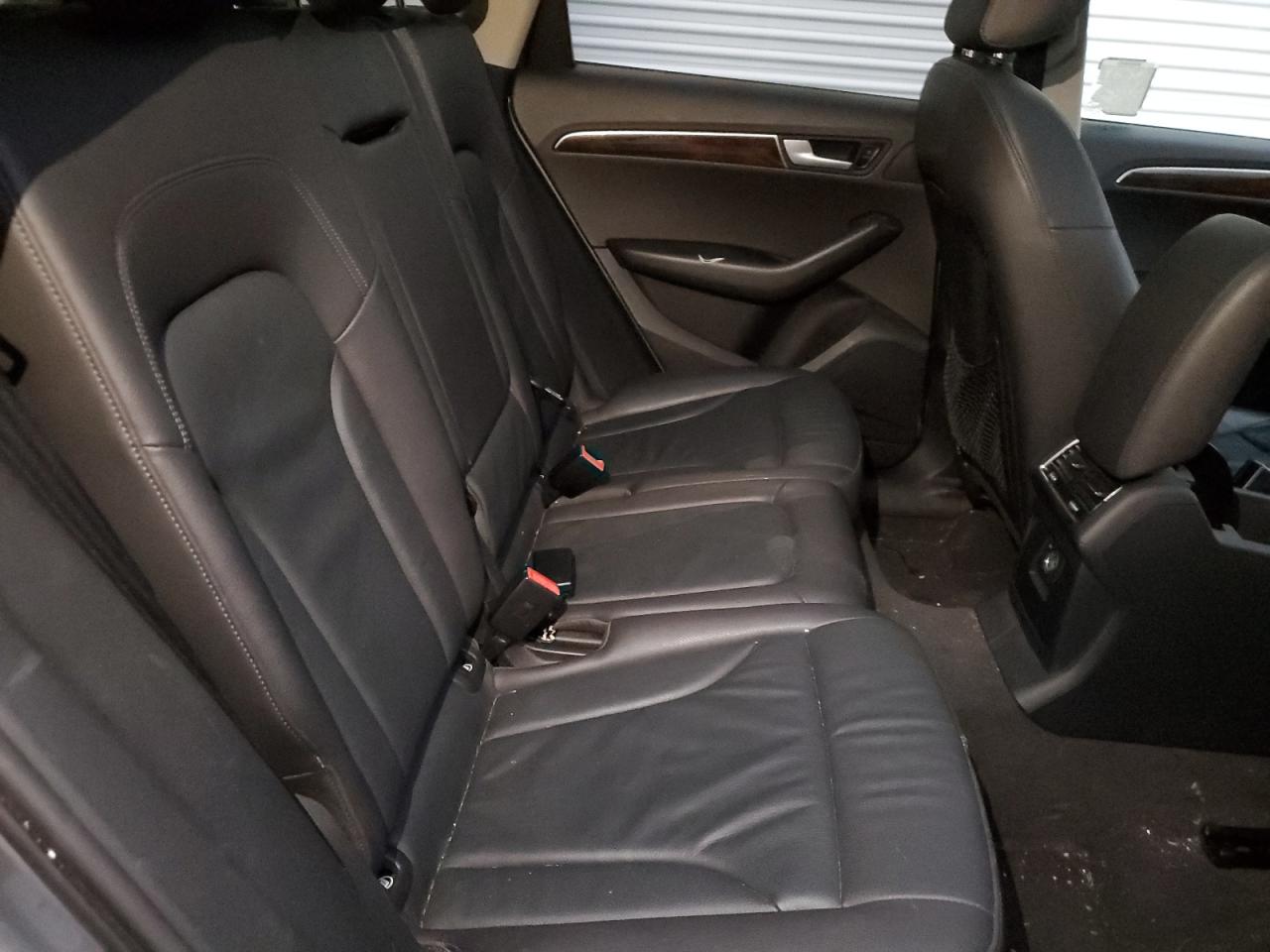 2010 Audi Q5 Premium Plus VIN: WA1LKAFP1AA099323 Lot: 79914344