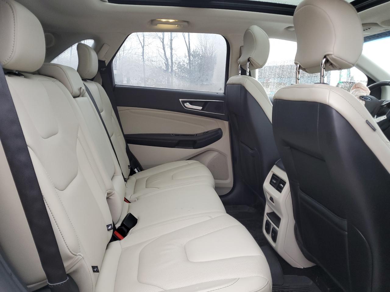 2016 Ford Edge - Image 11
