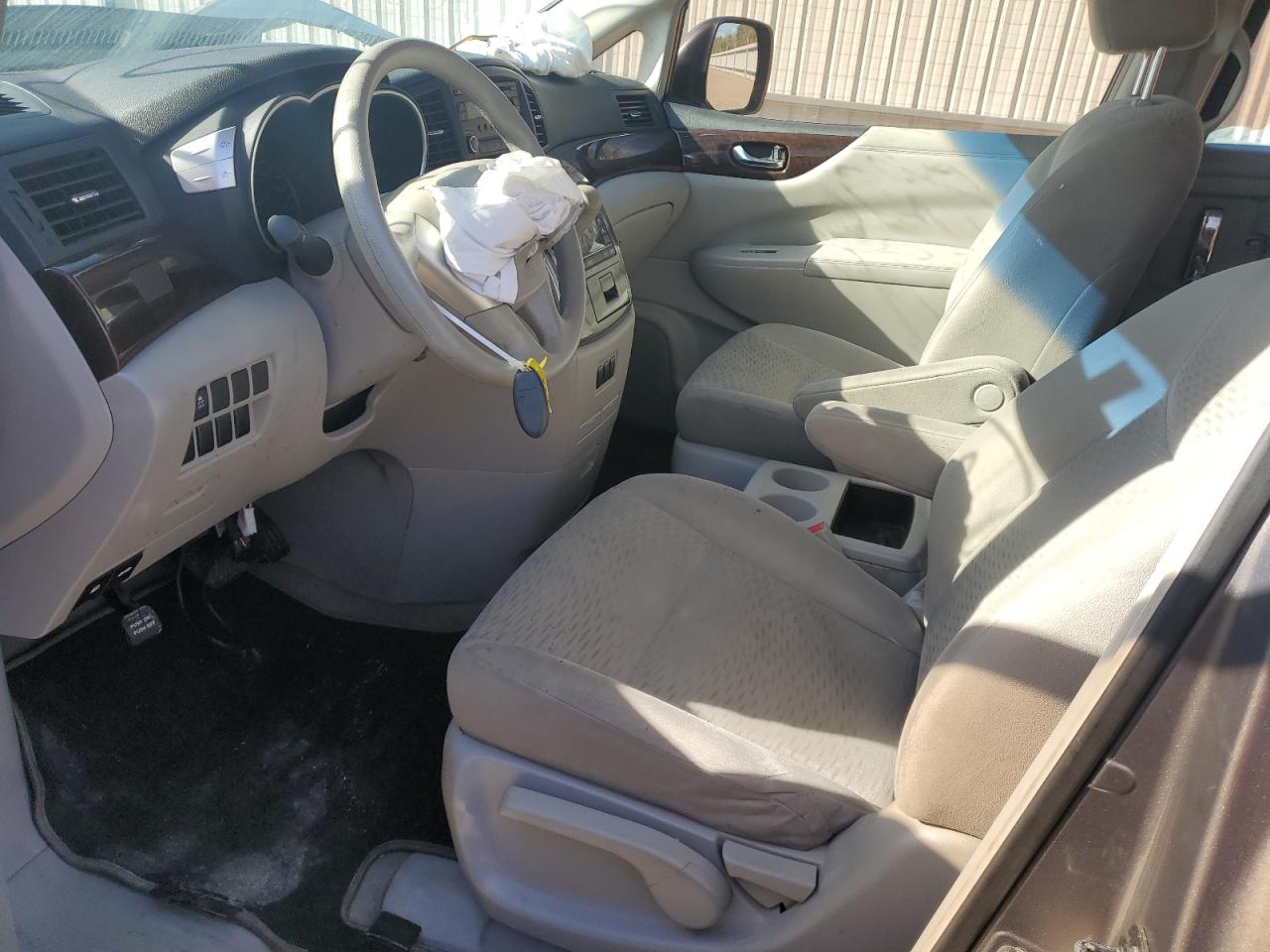 2014 Nissan Quest - Image 7