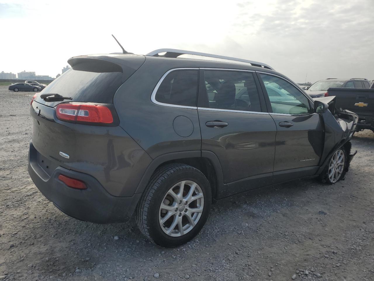 2015 Jeep Grand Cherokee - Image 3