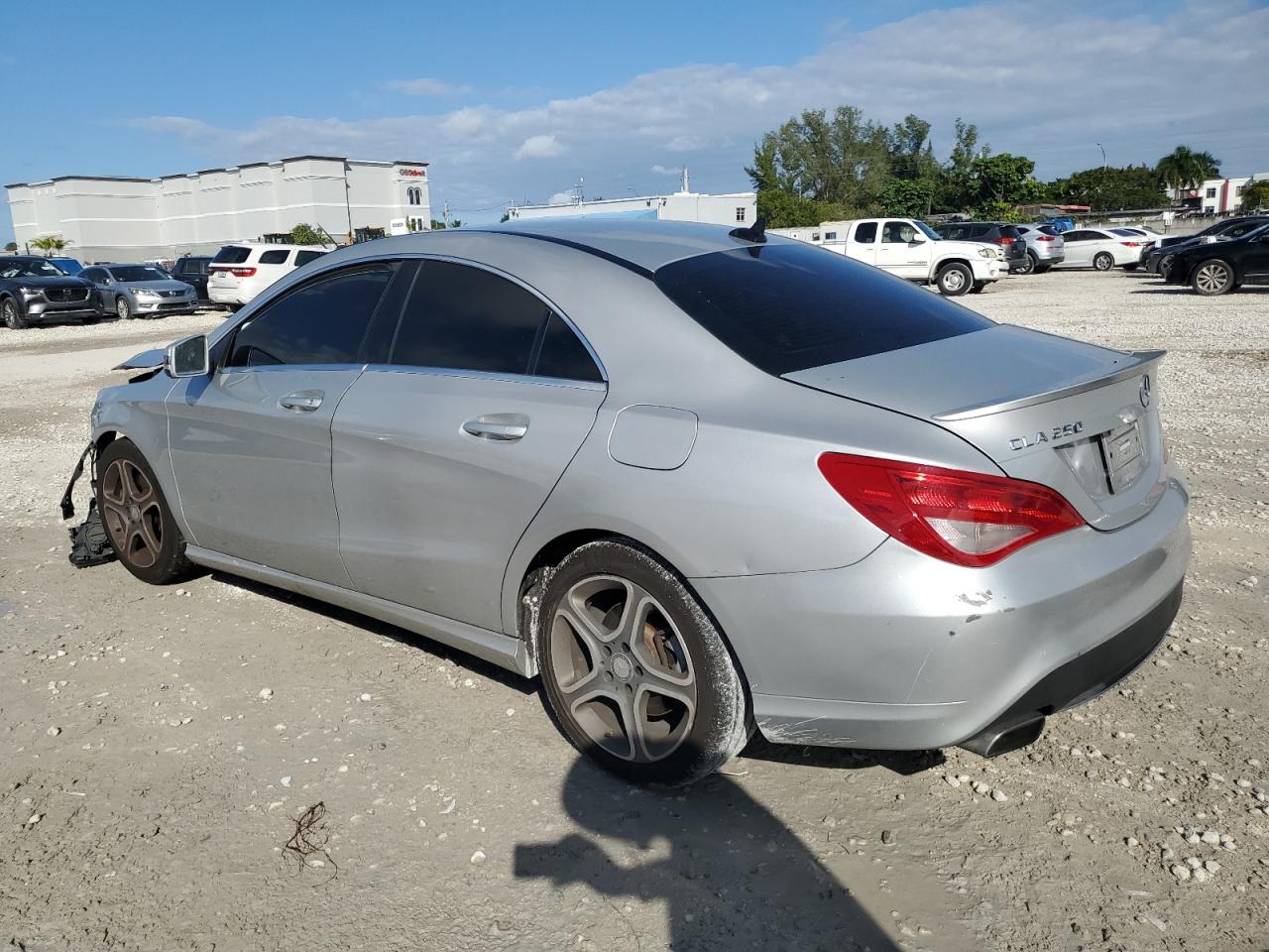 VIN WDDSJ4EB5EN050304 2014 MERCEDES-BENZ CLA-CLASS no.2