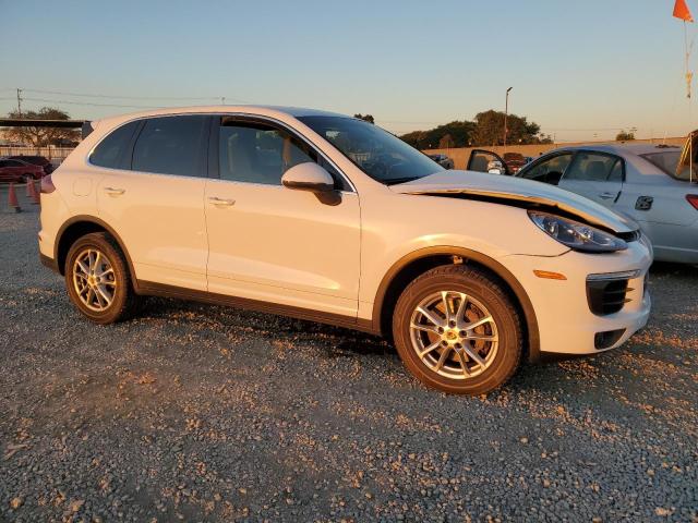  PORSCHE CAYENNE 2016 Белый