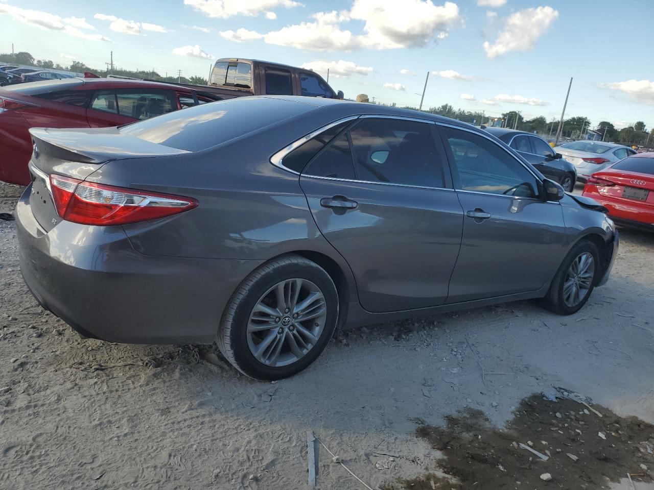 2016 Toyota Camry - Image 3