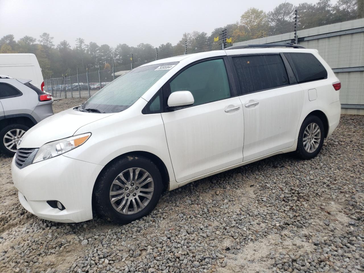 2015 Toyota Sienna Xle VIN: 5TDYK3DC2FS623354 Lot: 79395564