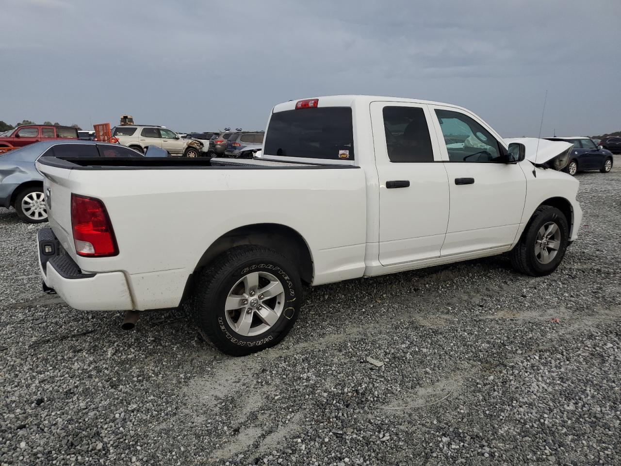 2017 RAM 1500 - Image 3