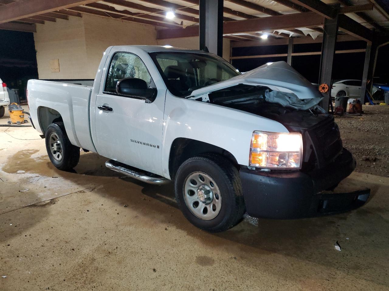 2007 Chevrolet Silverado - Image 4