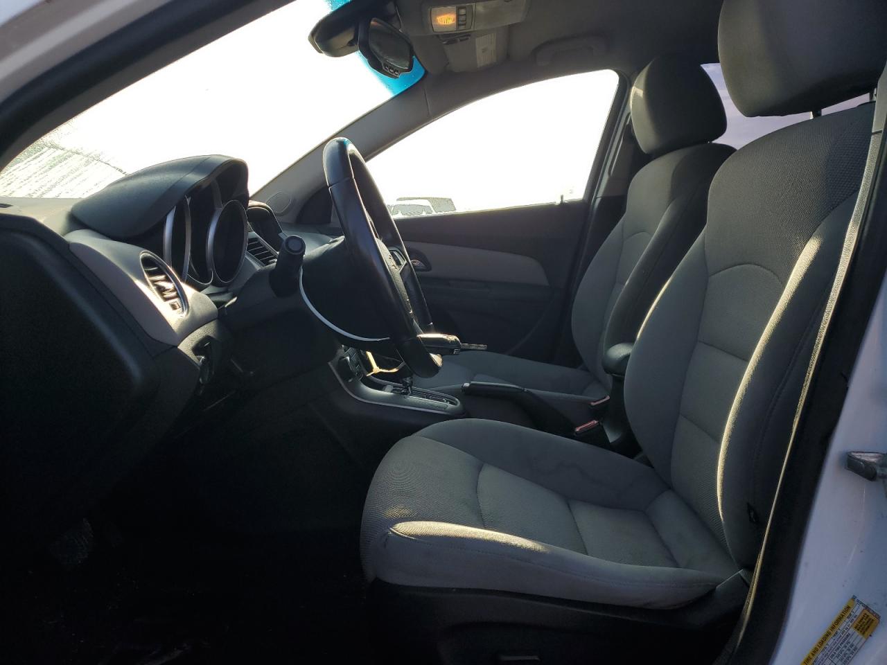 2013 Chevrolet Cruze - Image 7